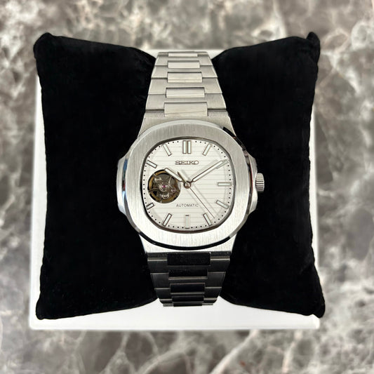 Nautilus Open Heart Blanche